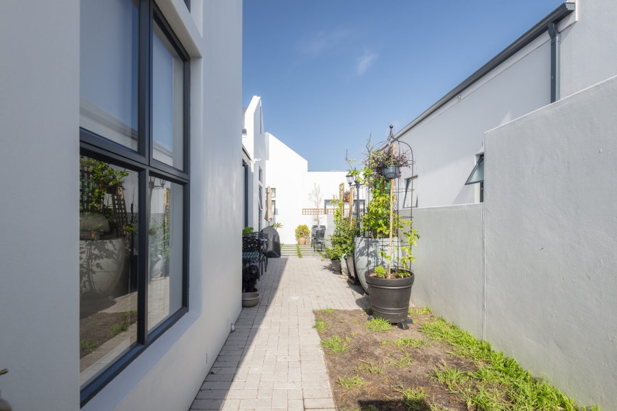 3 Bedroom Property for Sale in Laguna Western Cape